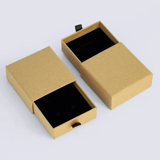 China Fashion Magnetic Folding Box Packaging Clothes Gift Package with Magnetic Lid Cardboard